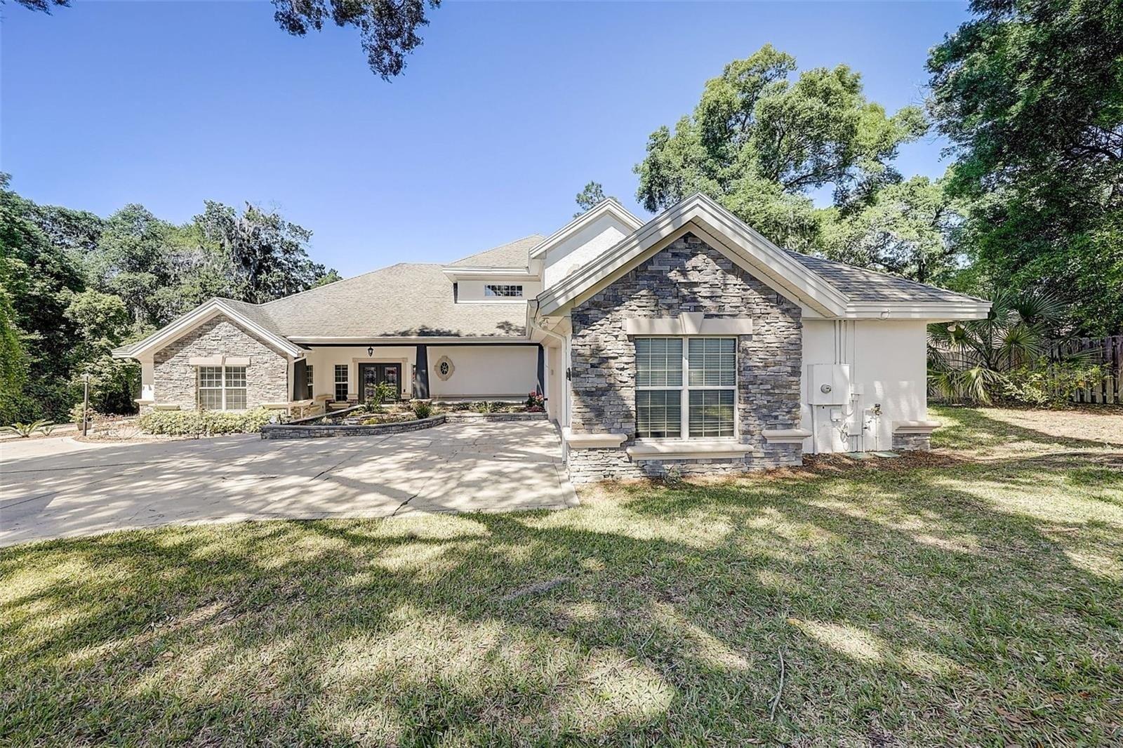 Property Image for 2111 Oak Leaf Circle