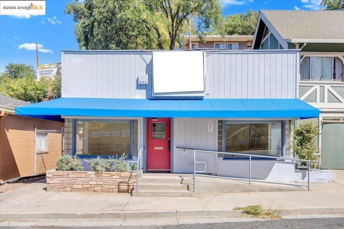 Property Image for 310 W Stockton ST