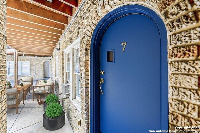 Property Image for 2031 Fredericksburg