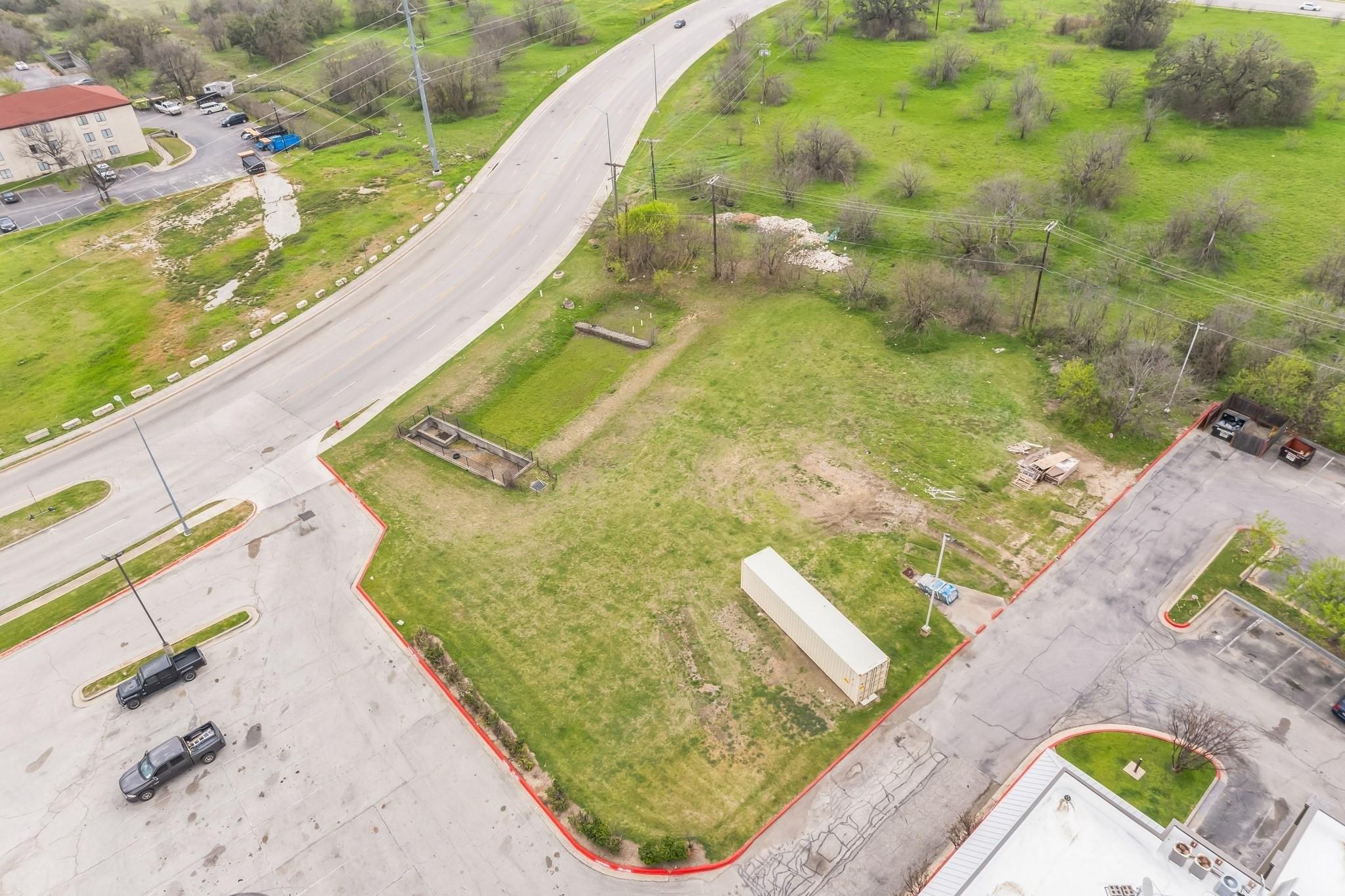 Property Image for 350 Chisholm PKWY