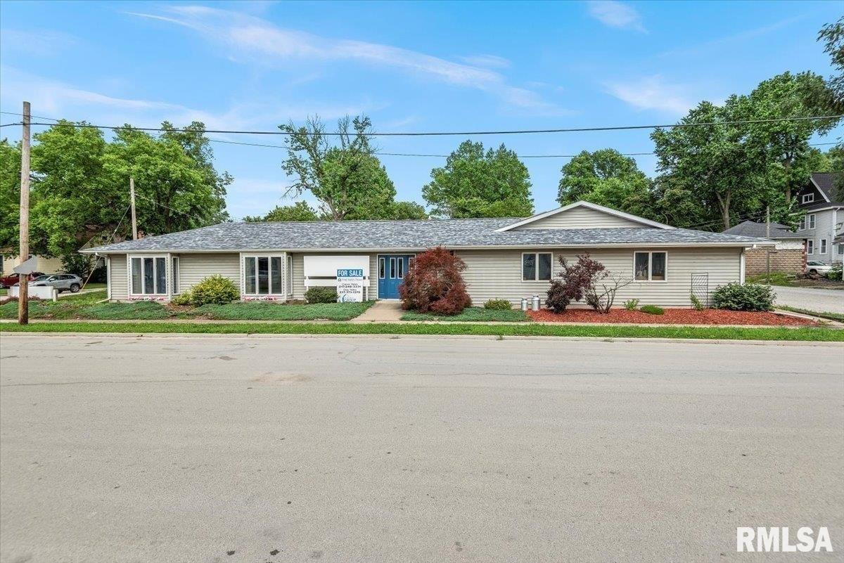 Property Image for 320 N WALNUT Street