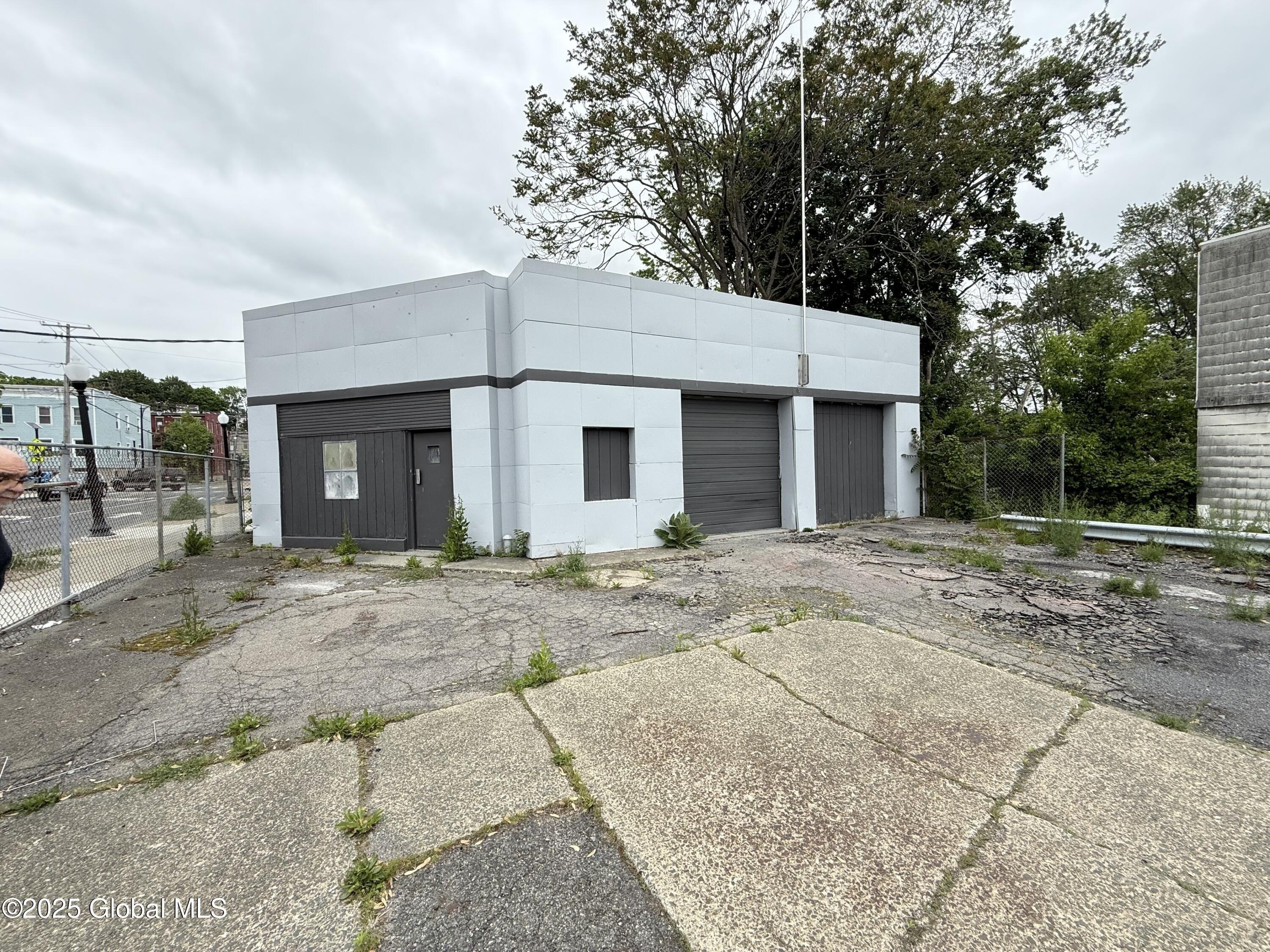 Property Image for 283-285 Sheridan Avenue