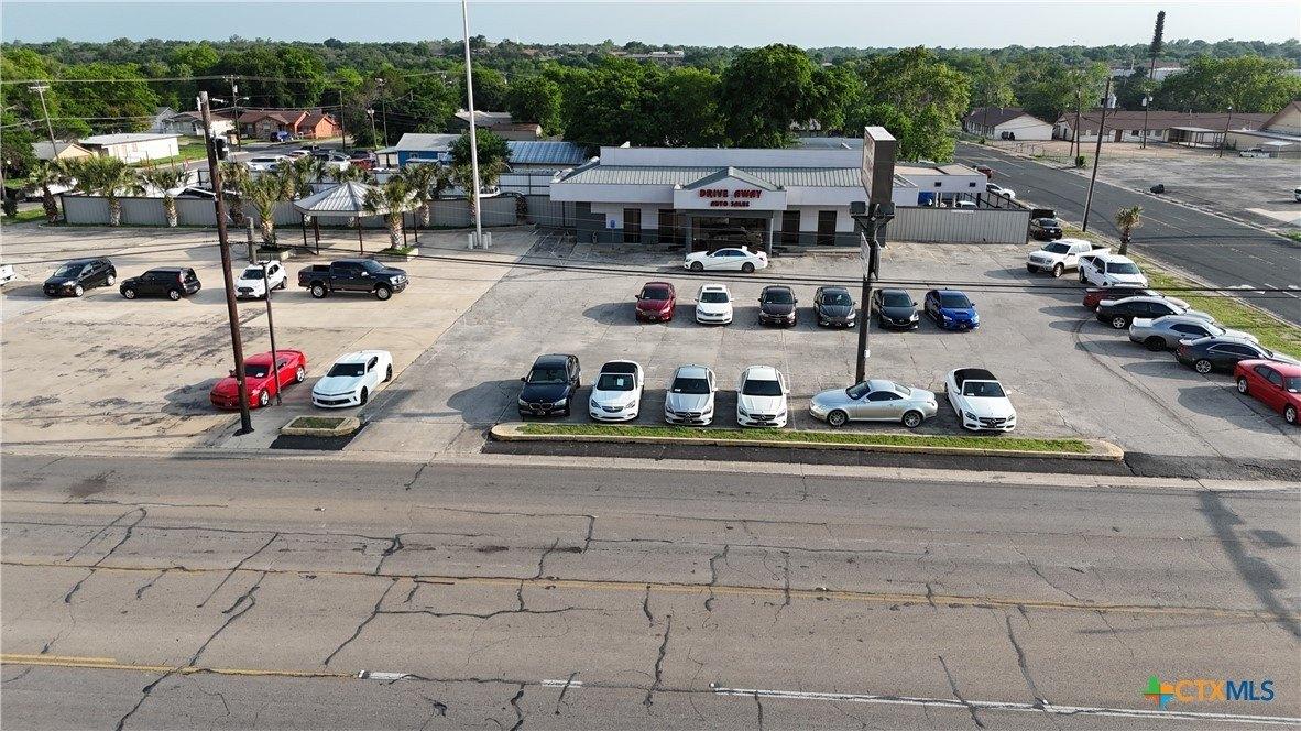 Property Image for 404 E Veterans Memorial Boulevard