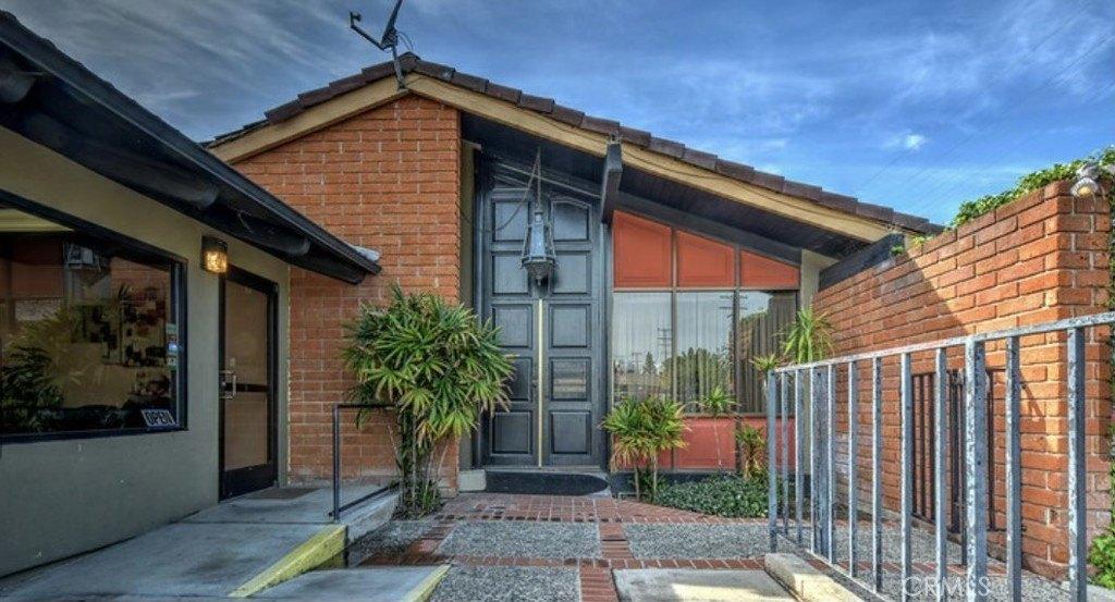 Property Image for 616 W Edinger Avenue