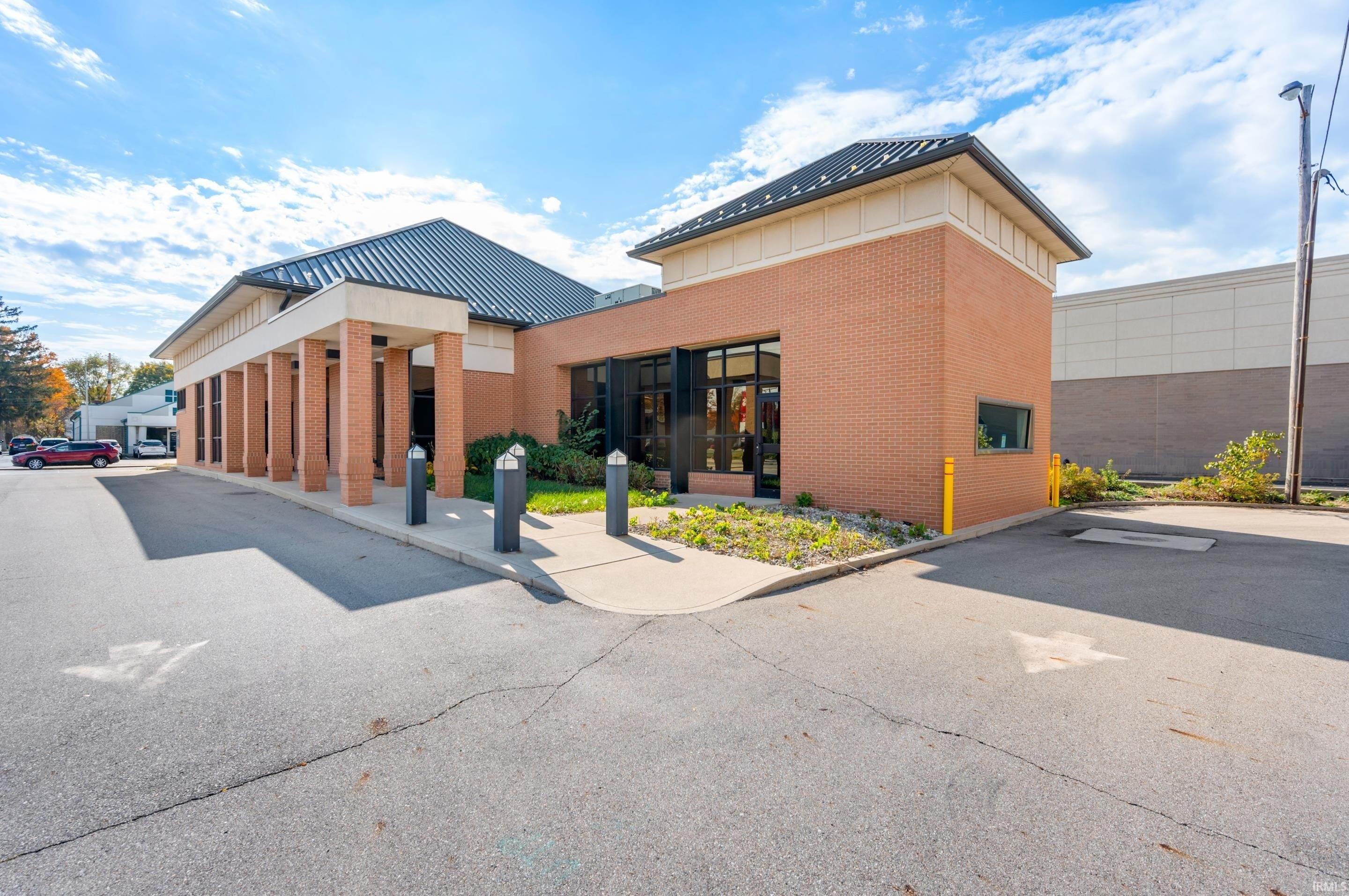 Property Image for 2700 W Jackson Street
