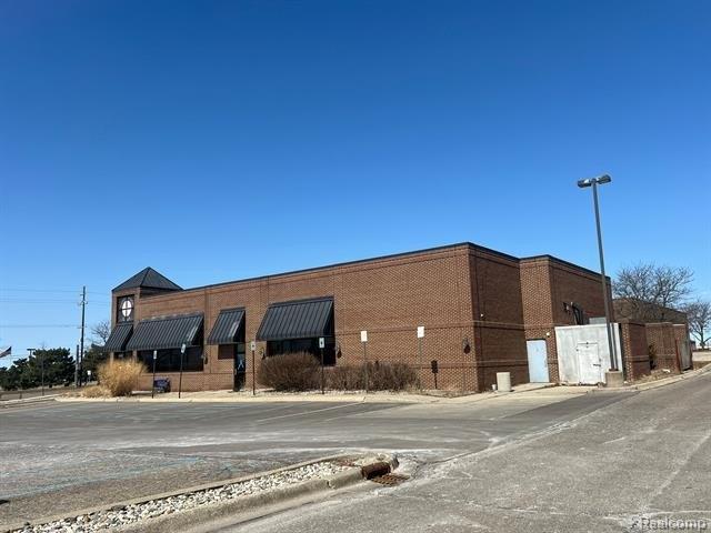 Property Image for 2055 S LINDEN Road