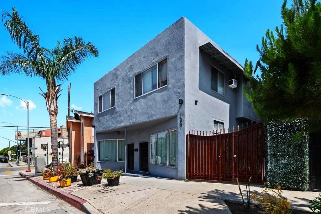 Property Image for 1357 W Temple Street