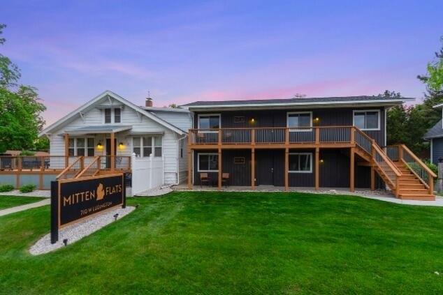 Property Image for 710 W LUDINGTON Avenue