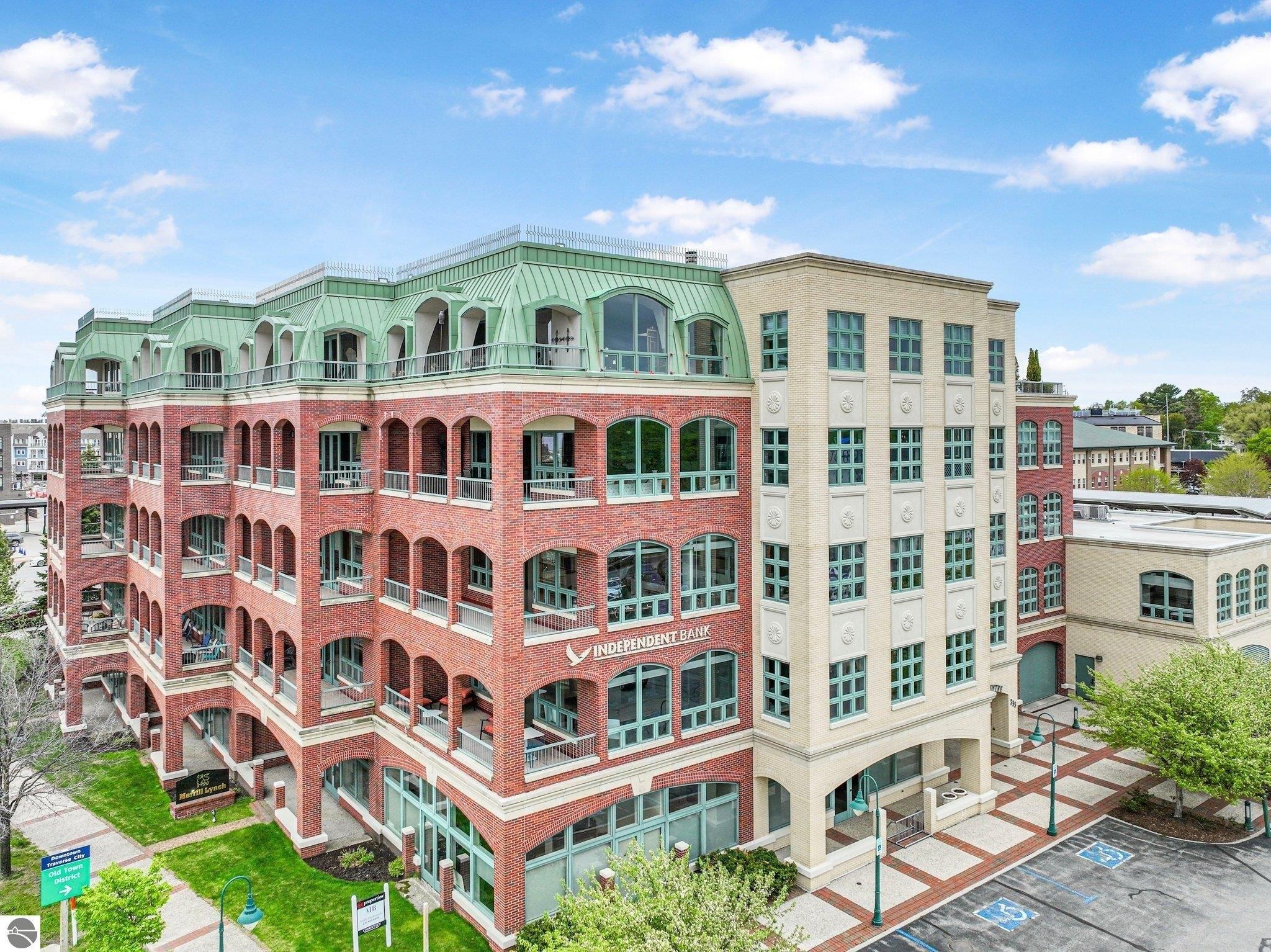 Property Image for 333 Grandview Parkway 205
