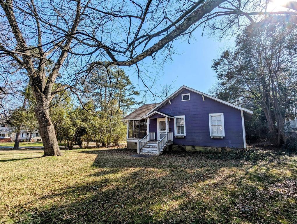 Property Image for 422 E Robert Toombs