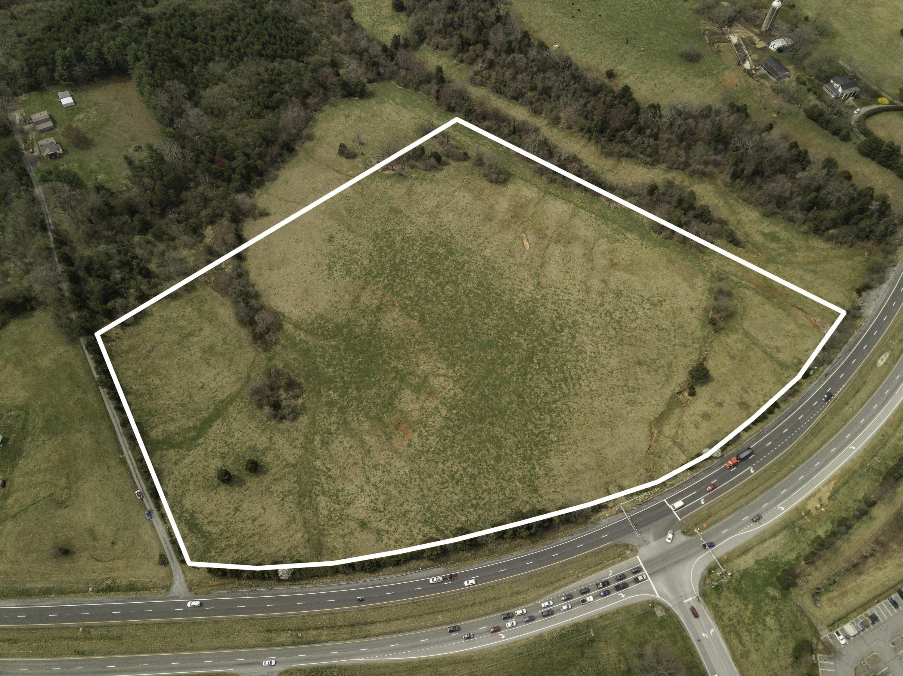 Property Image for 1683 E Lynchburg Salem