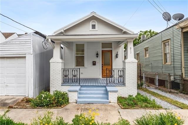 Property Image for 312 S LOPEZ Street