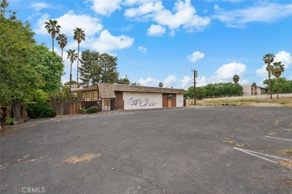 Property Image for 200 W Jeffrey Street
