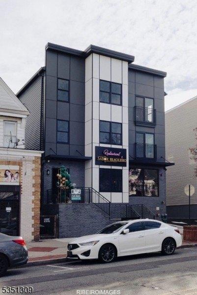 Property Image for 218 Kearny Ave