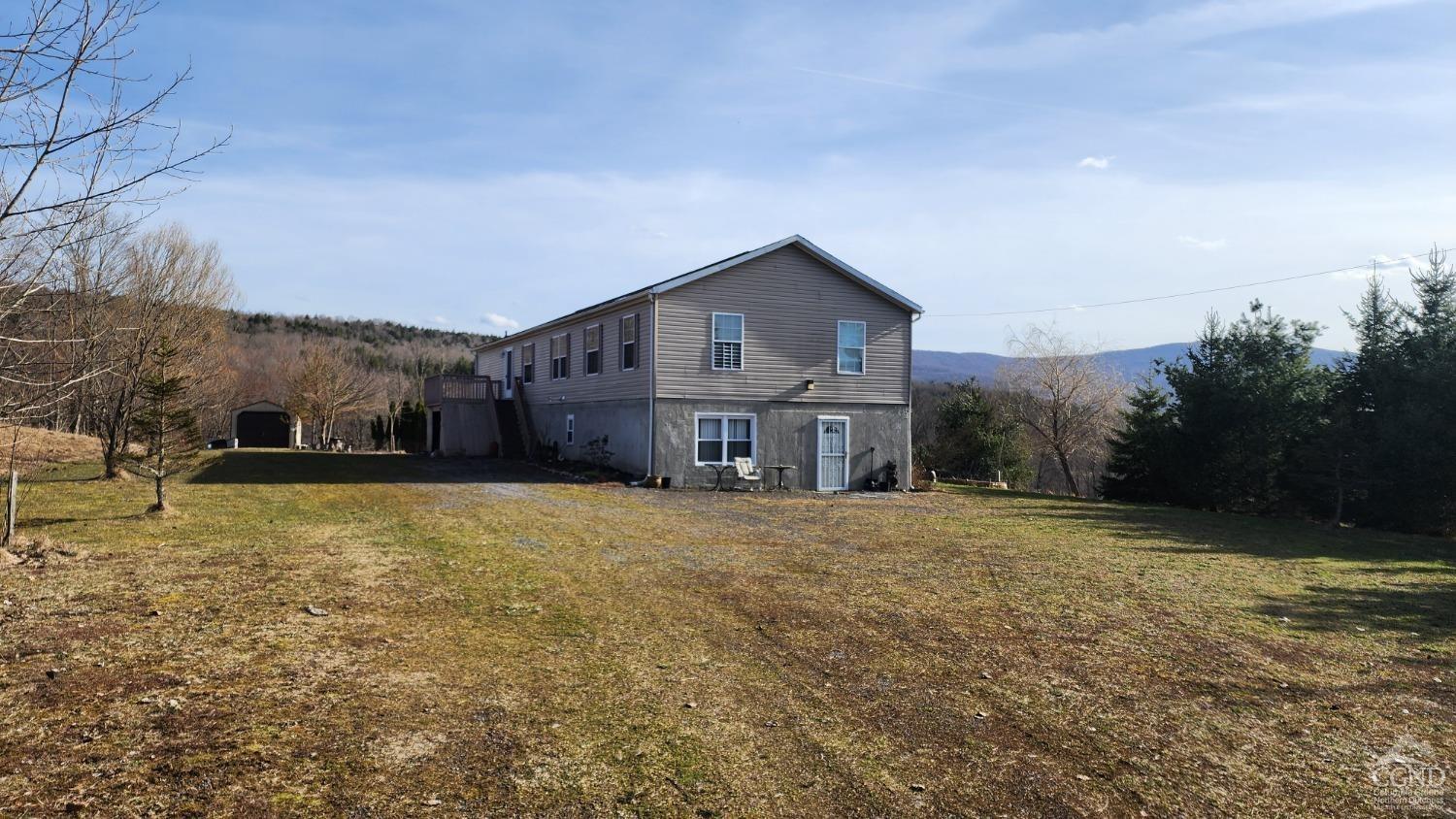 Property Image for 936 N. Potter Mountain Road