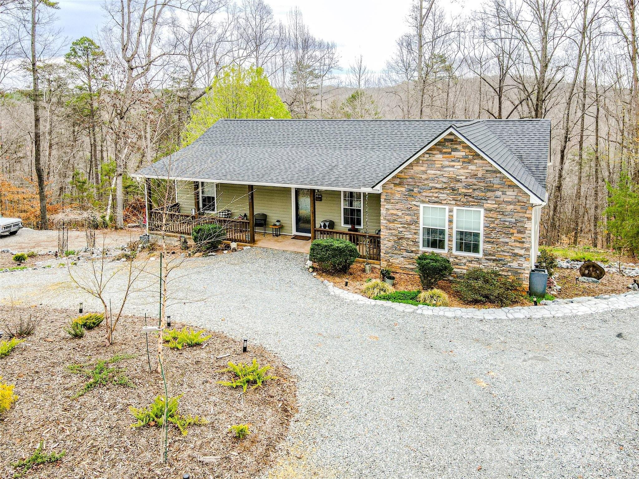 Property Image for 131 Persimmon Ridge