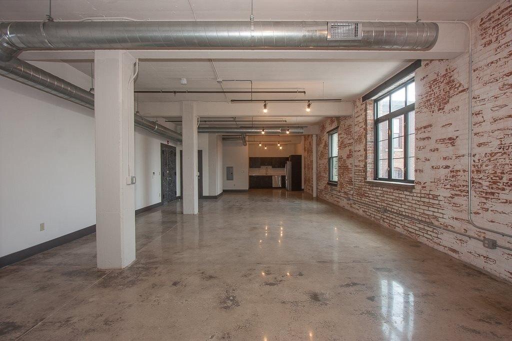 Property Image for 190 Christopher Columbus Dr 3c