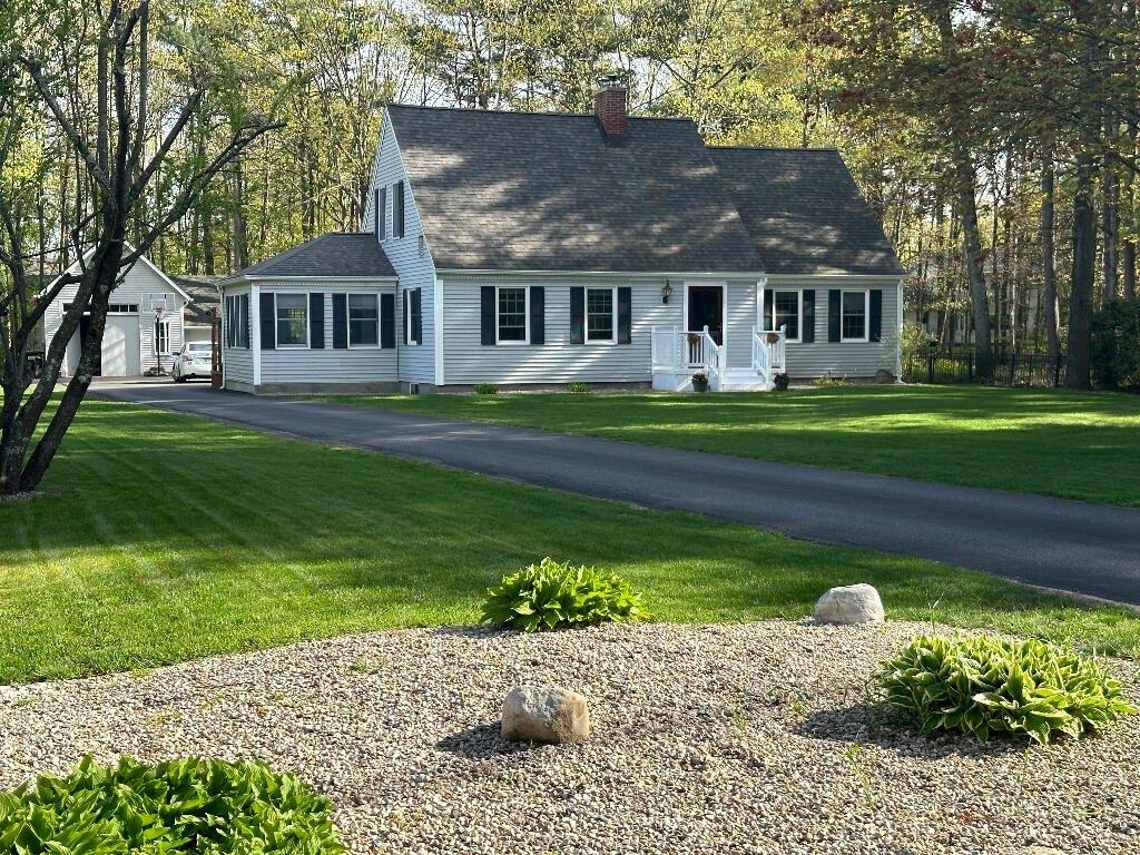 12962 Real Estate Find Houses & Homes for Sale in Morrisonville, NY