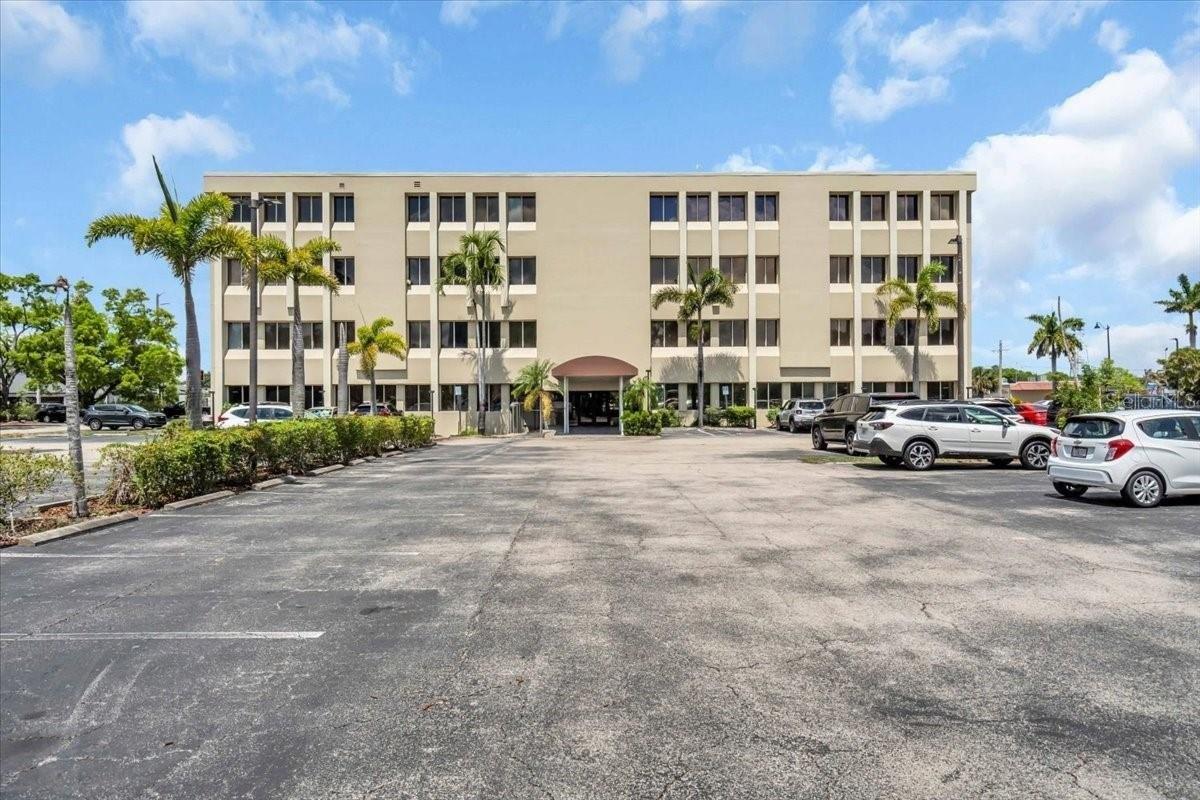 Property Image for 3949 Evans Avenue 109