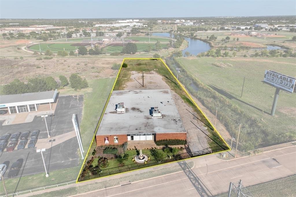 Property Image for 1119 Central Freeway