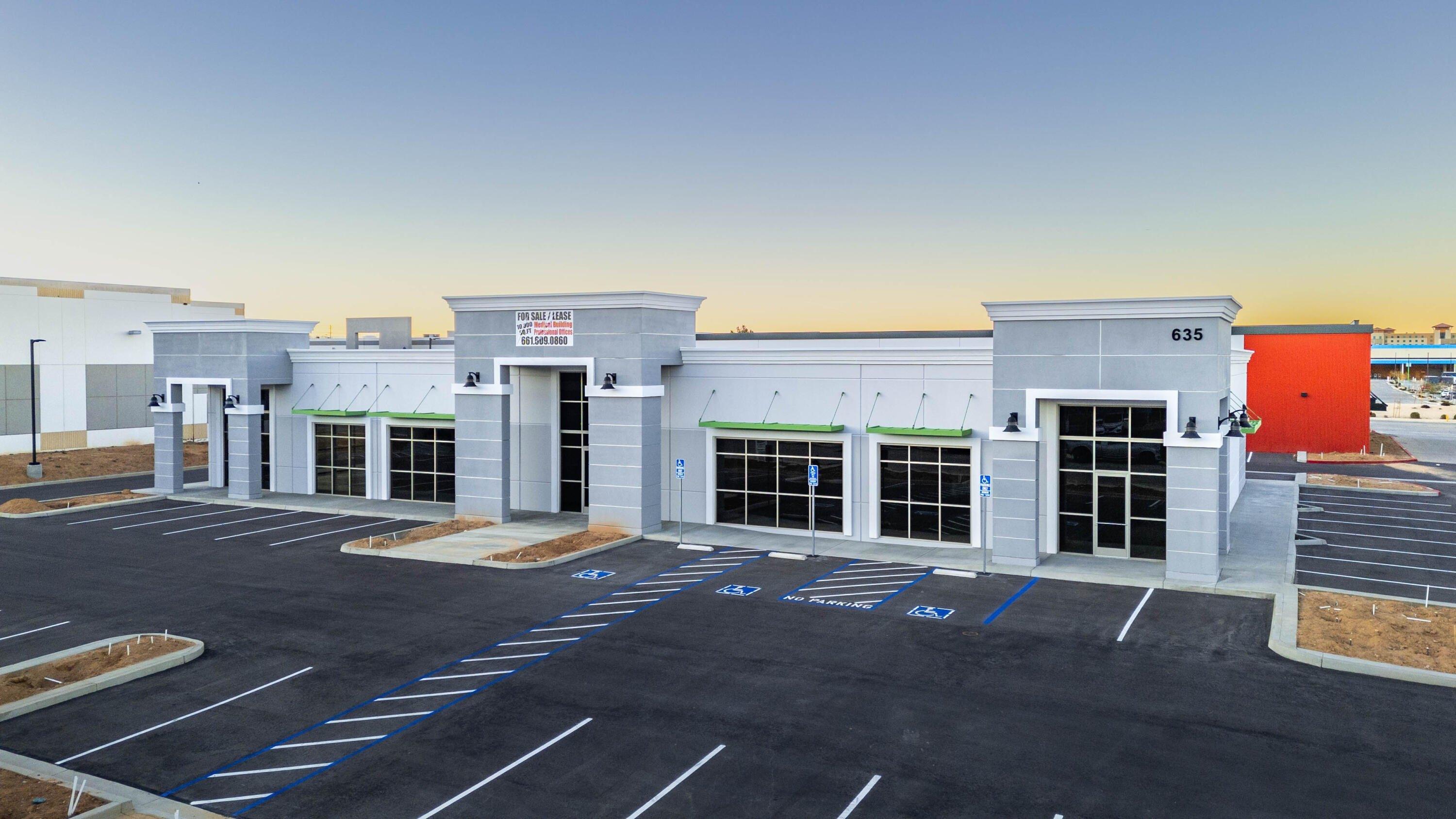 Property Image for 635 Commerce Avenue