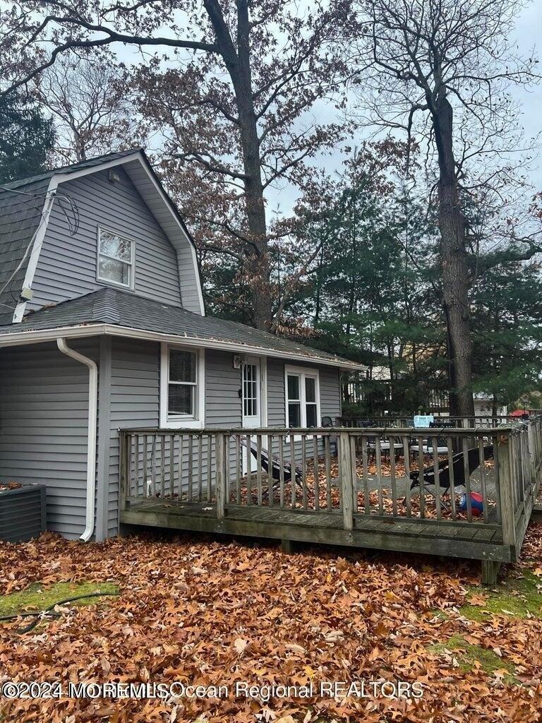 174 Whalepond Road, Oakhurst, NJ 07755 MLS 22412456 CENTURY 21