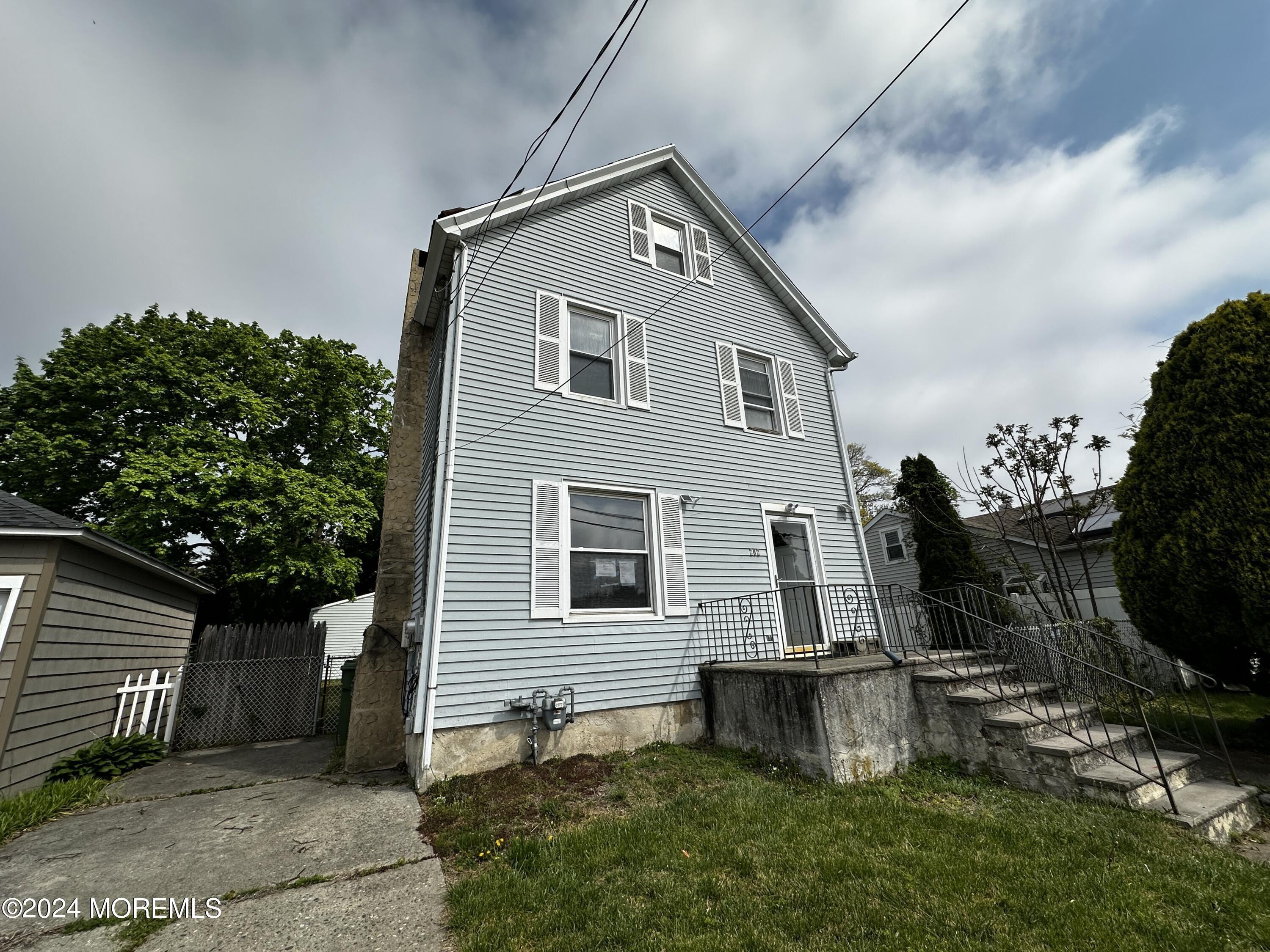 Property Image for 202 Manor Street