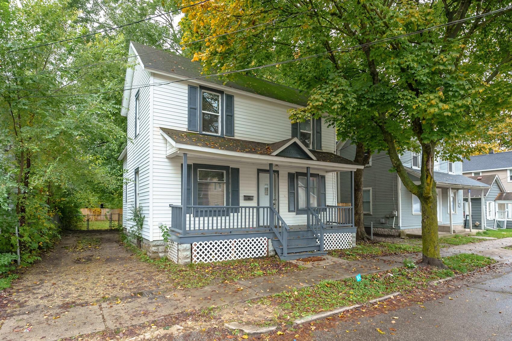 Property Image for 124 E Maple Street