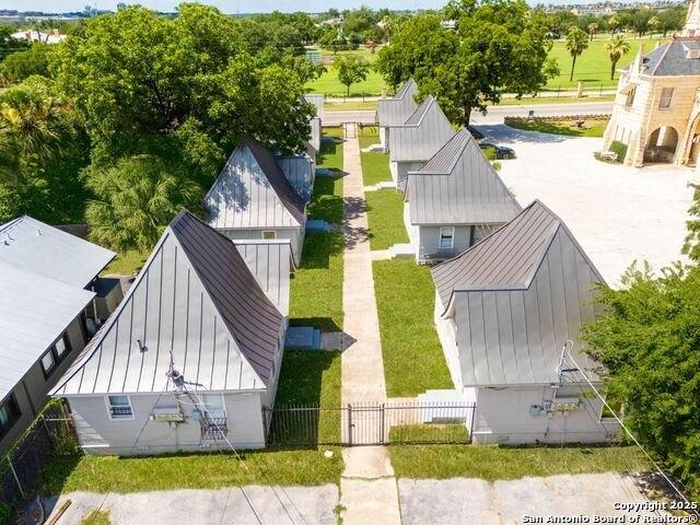 Property Image for 930 E Grayson St