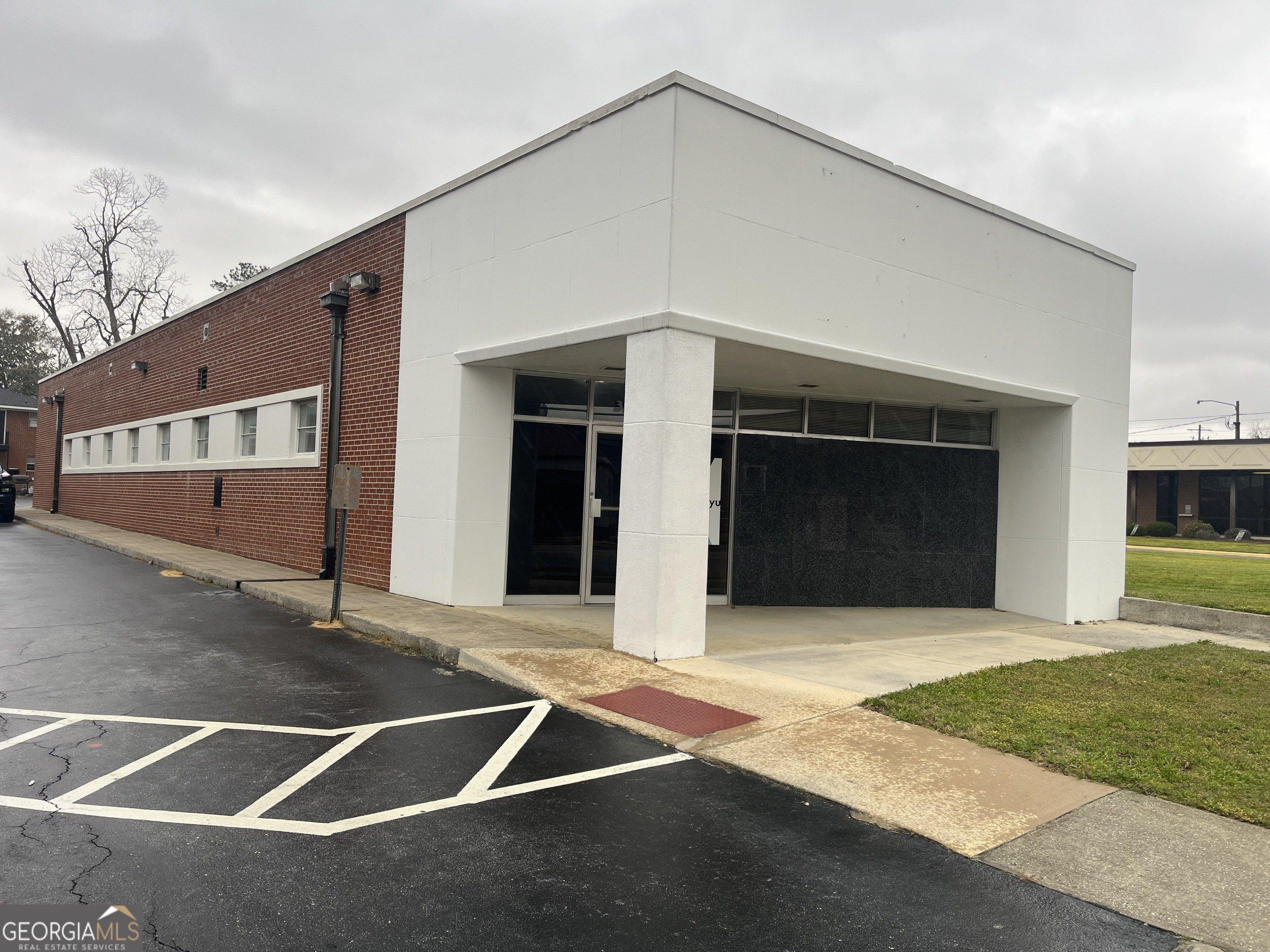 Property Image for 313 S Main