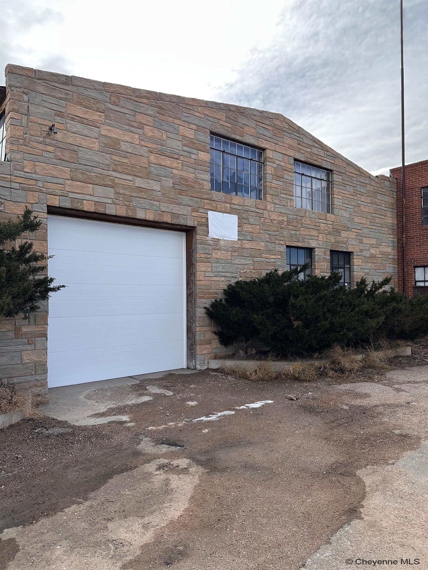 Property Image for 1601 W Lincolnway