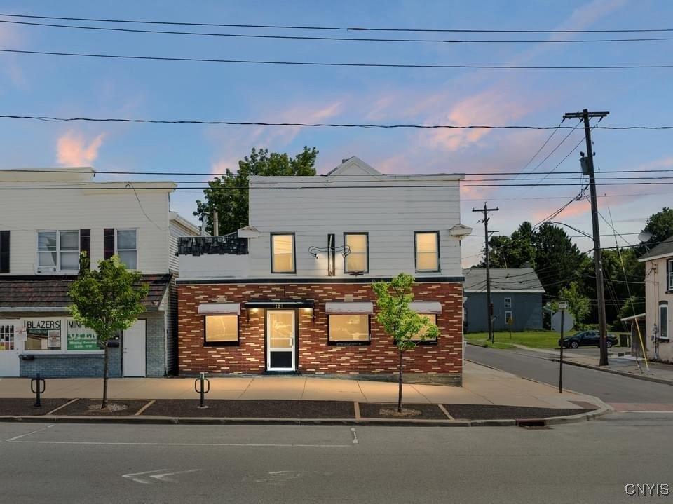 Property Image for 229 E Dominick Street