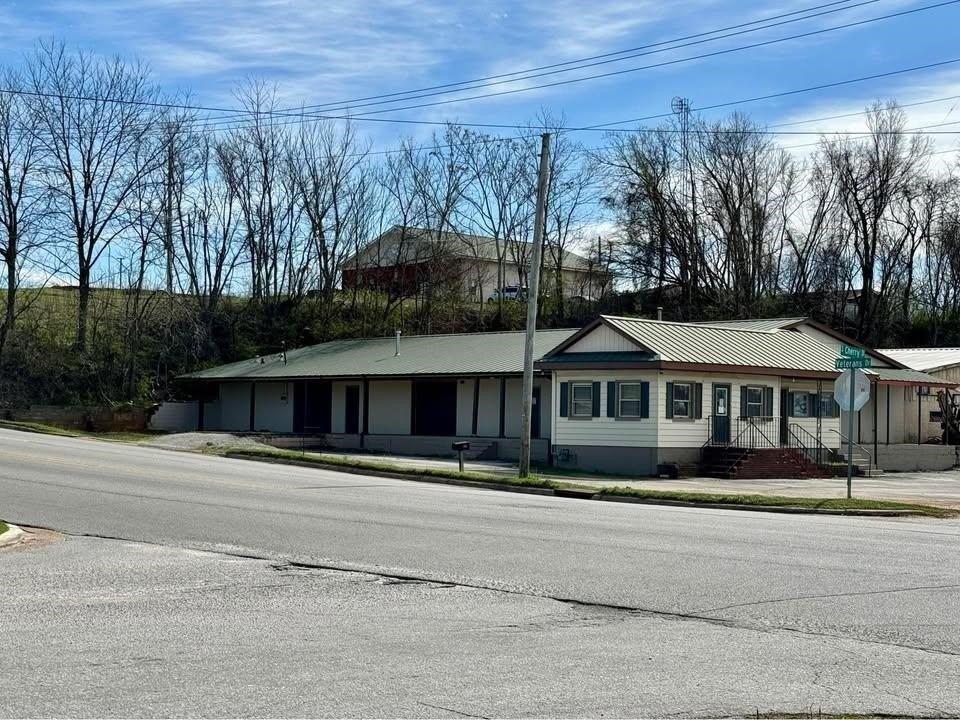 Property Image for 602 Veterans Dr