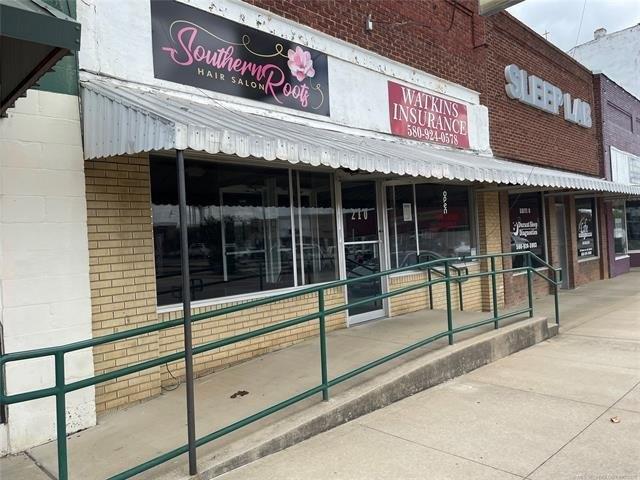 Property Image for 210 W Evergreen Street
