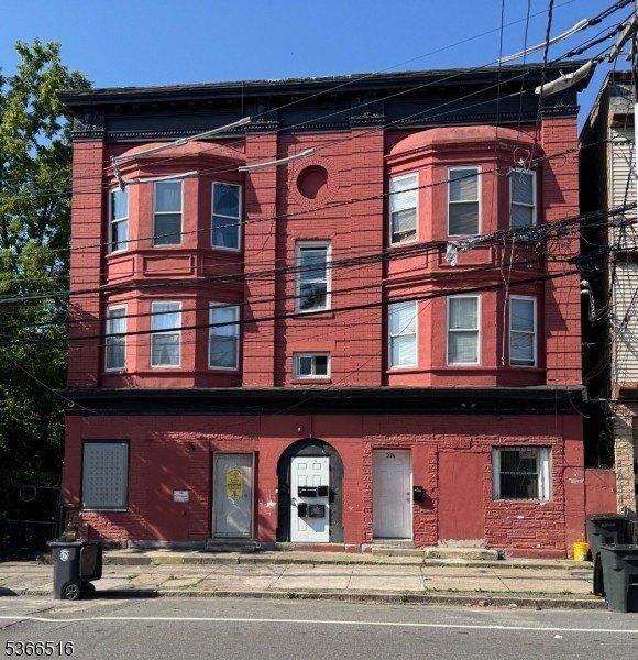 Property Image for 372 6Th Ave