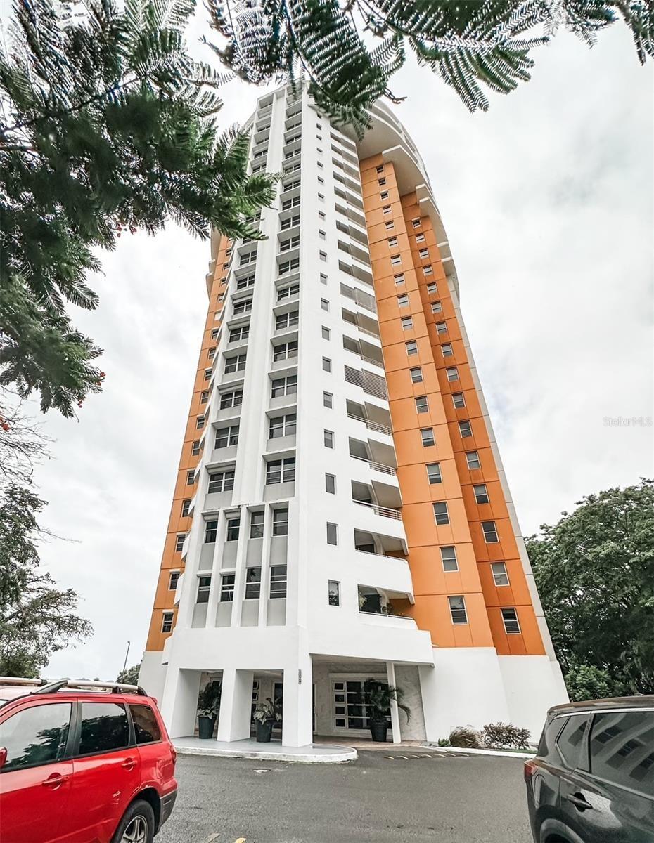 Property Image for Ave. Alejandrino #3011 COND. VIEW POINT Apt. 1804