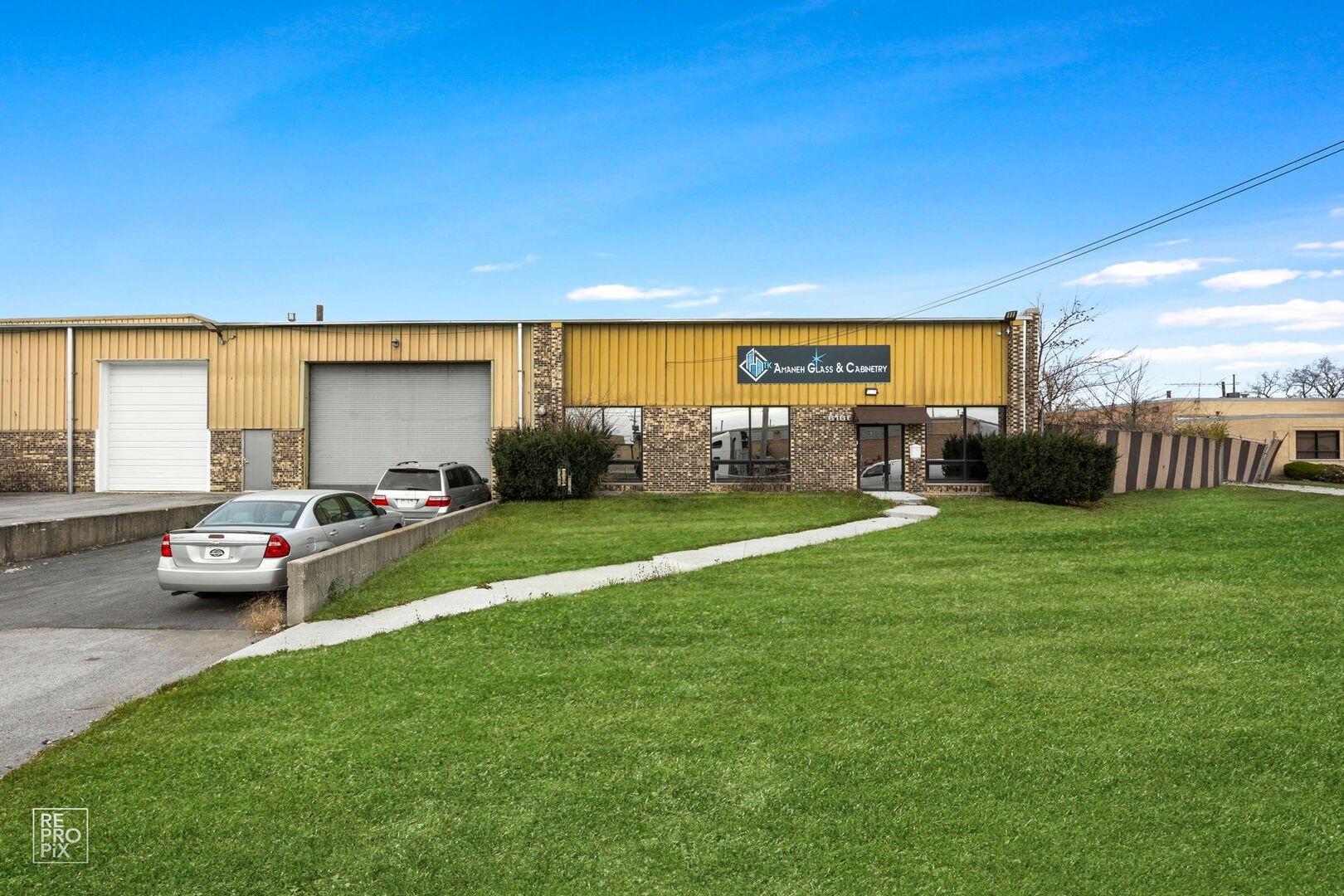 Property Image for 6166 S Sayre Avenue
