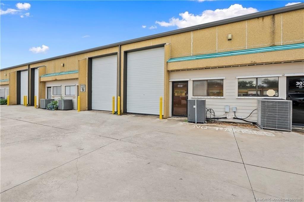 Property Image for 1501 SE Decker Avenue unit: C308 C308