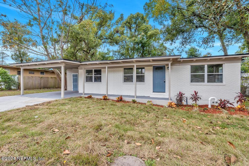 Property Image for 212 PECAN Street