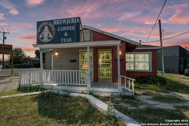 Property Image for 1900 Pleasanton 1