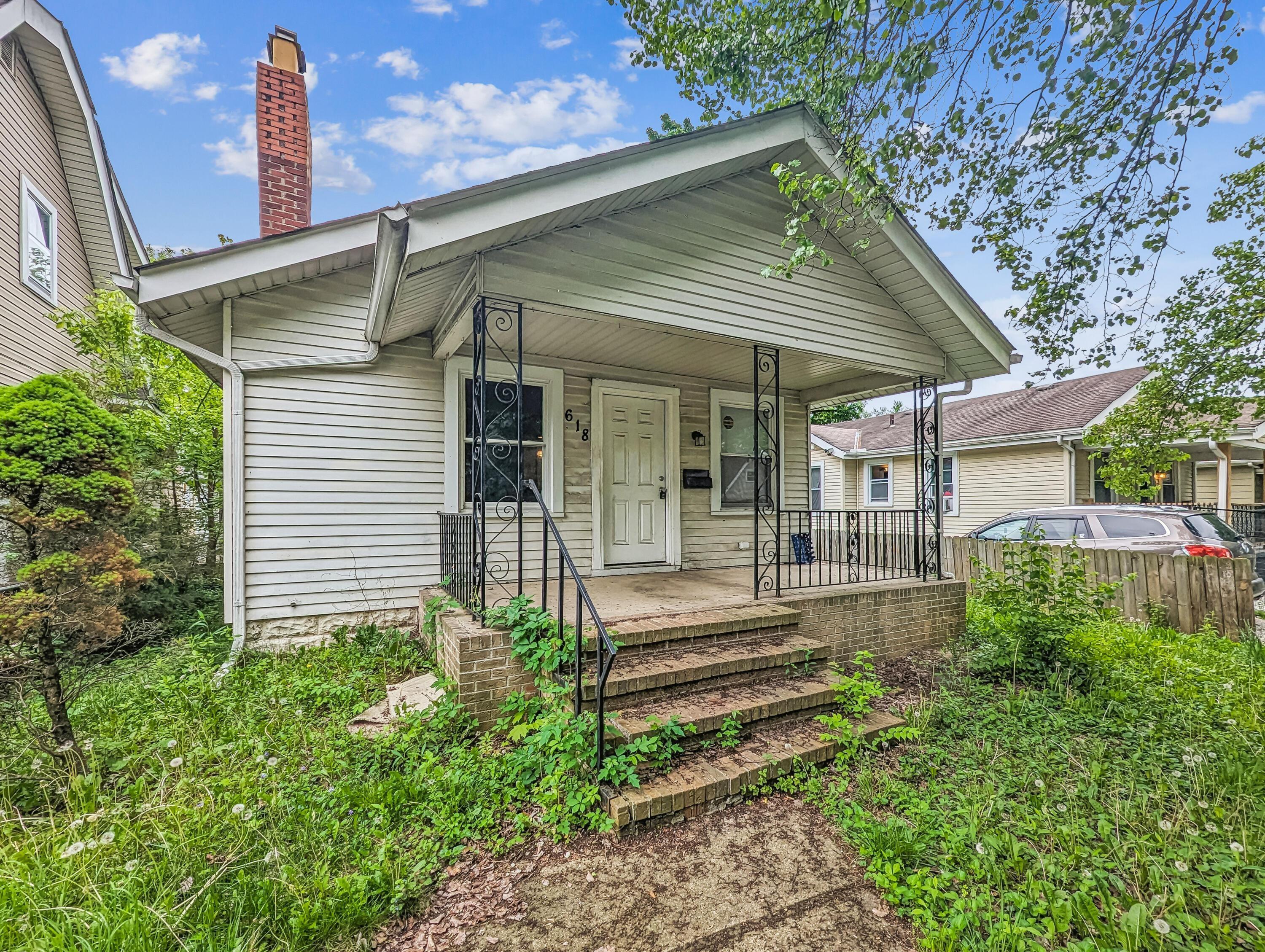 Property Image for 618 S Oakley Avenue