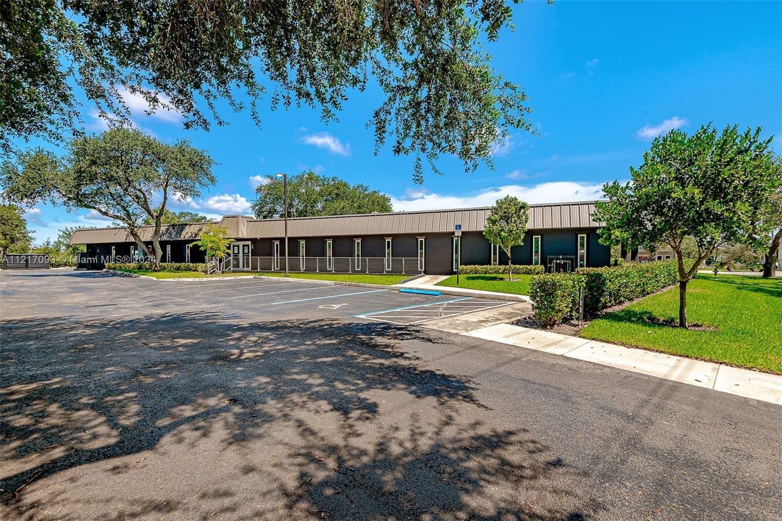 Property Image for 7700 Davie Road Ext