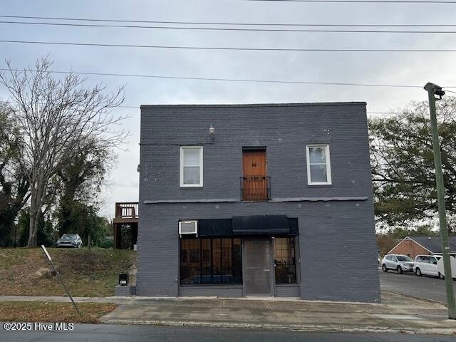 Property Image for 317 E Elm Street