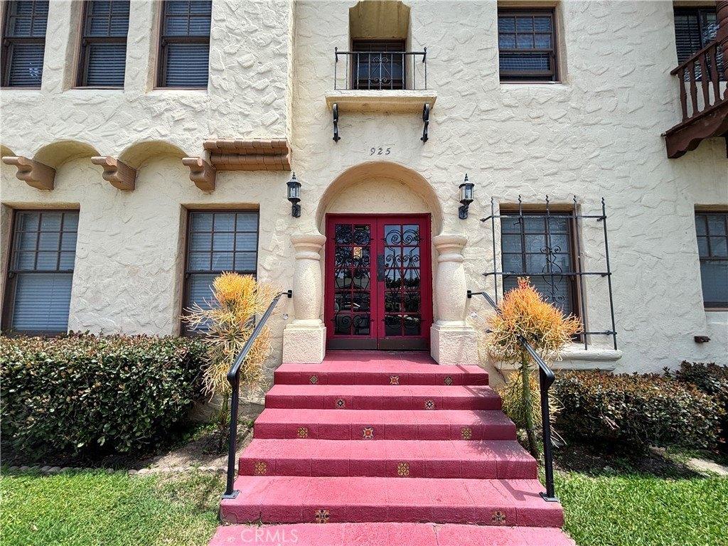 Property Image for 925 N Lacy Street