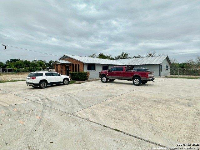 Property Image for 1010 Zanderson Ave