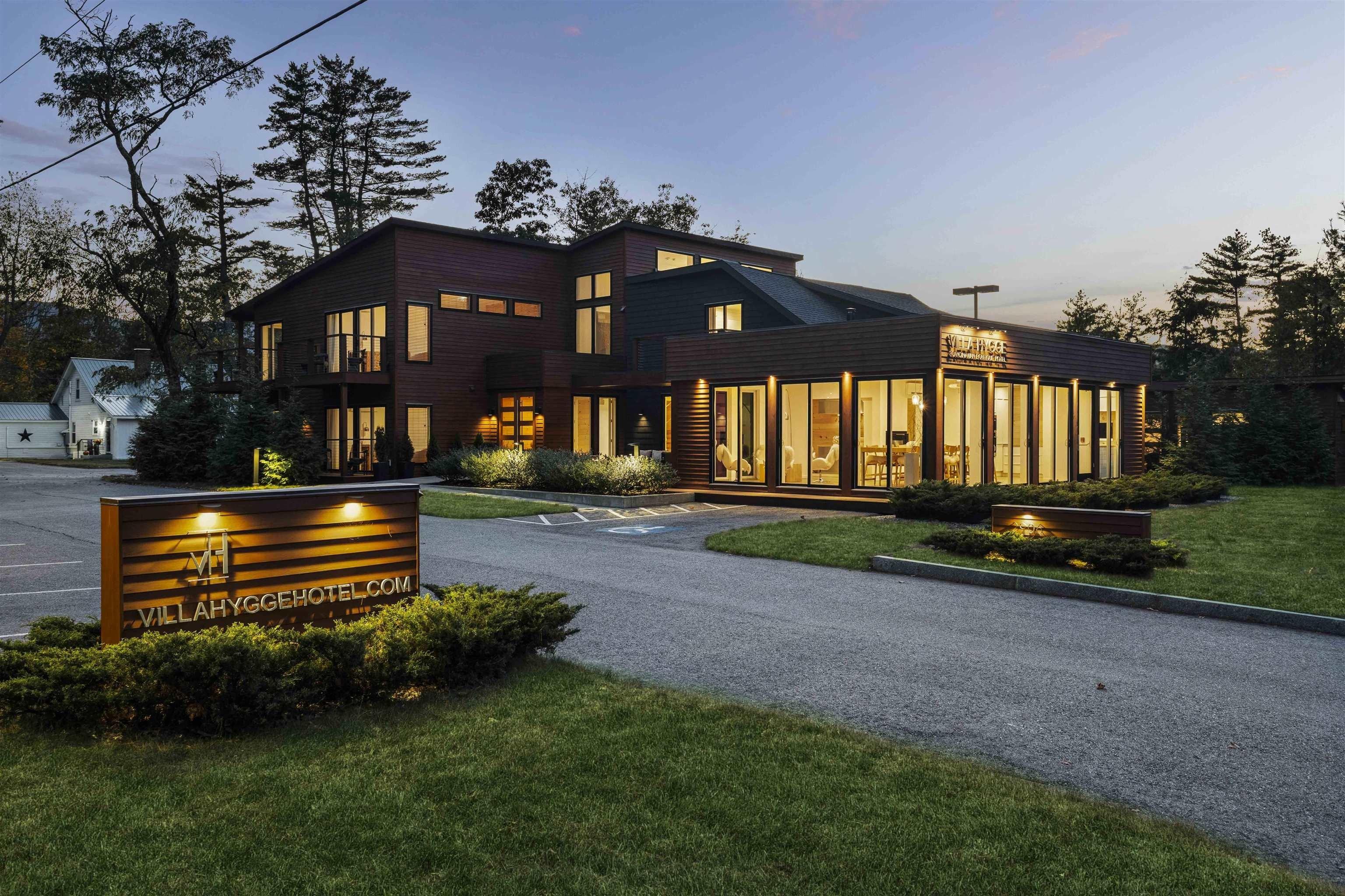 Property Image for 2906 White Mountain Highway