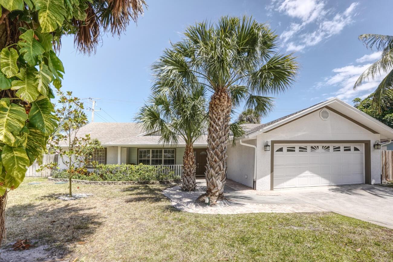 Property Image for 701 SE Dolphin Drive