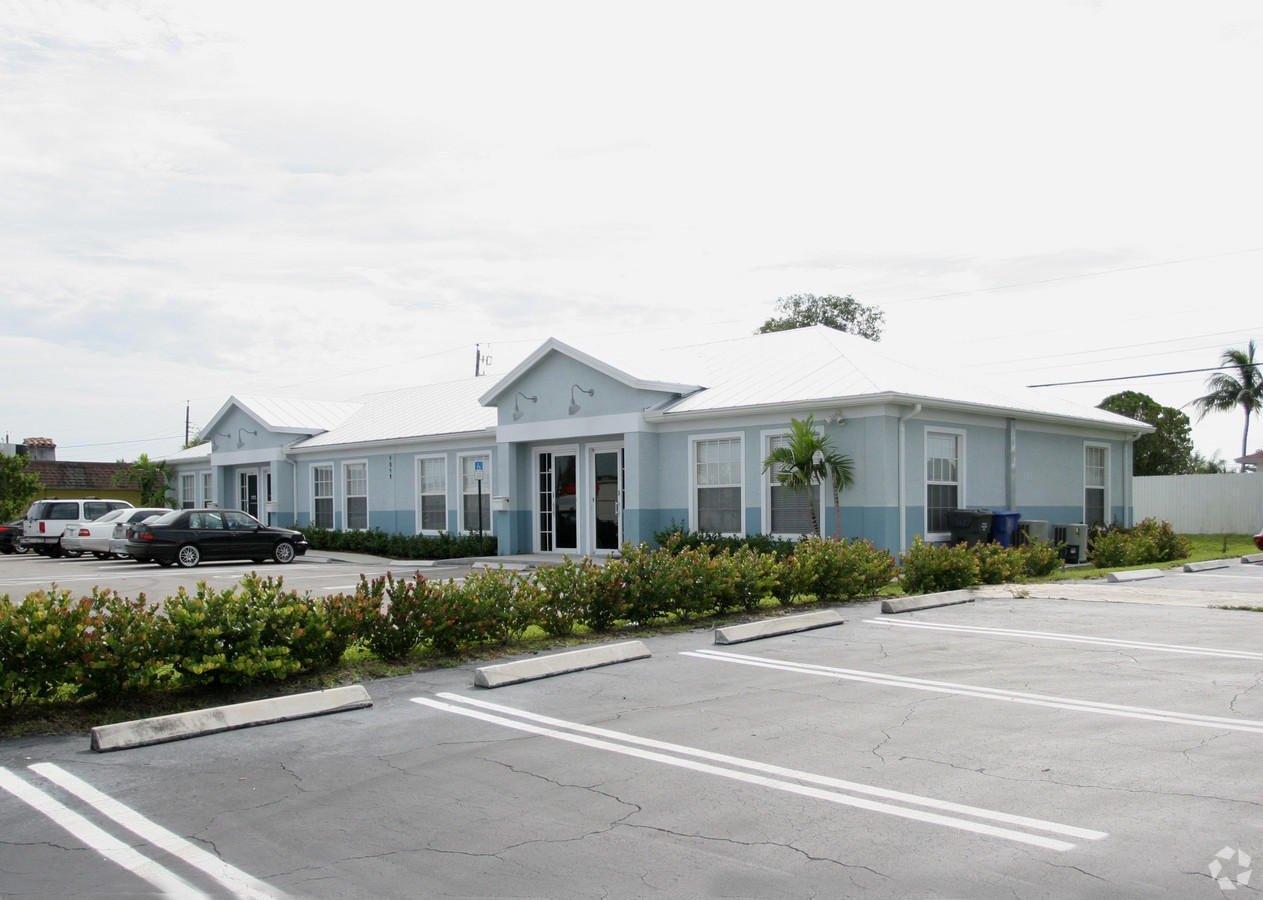 Property Image for 1511 Prosperity Farms Road B