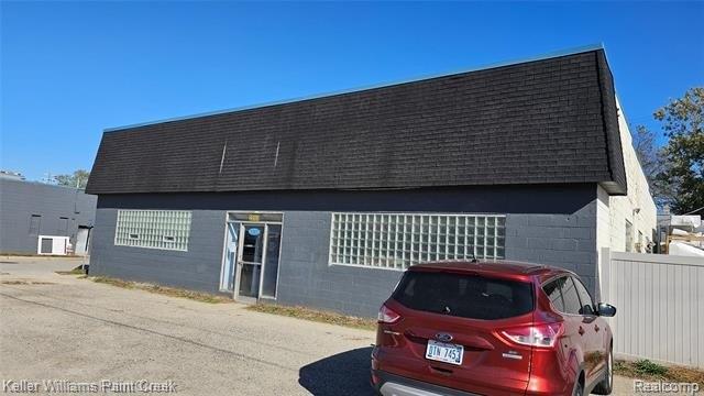 Property Image for 22000 Dequindre Road