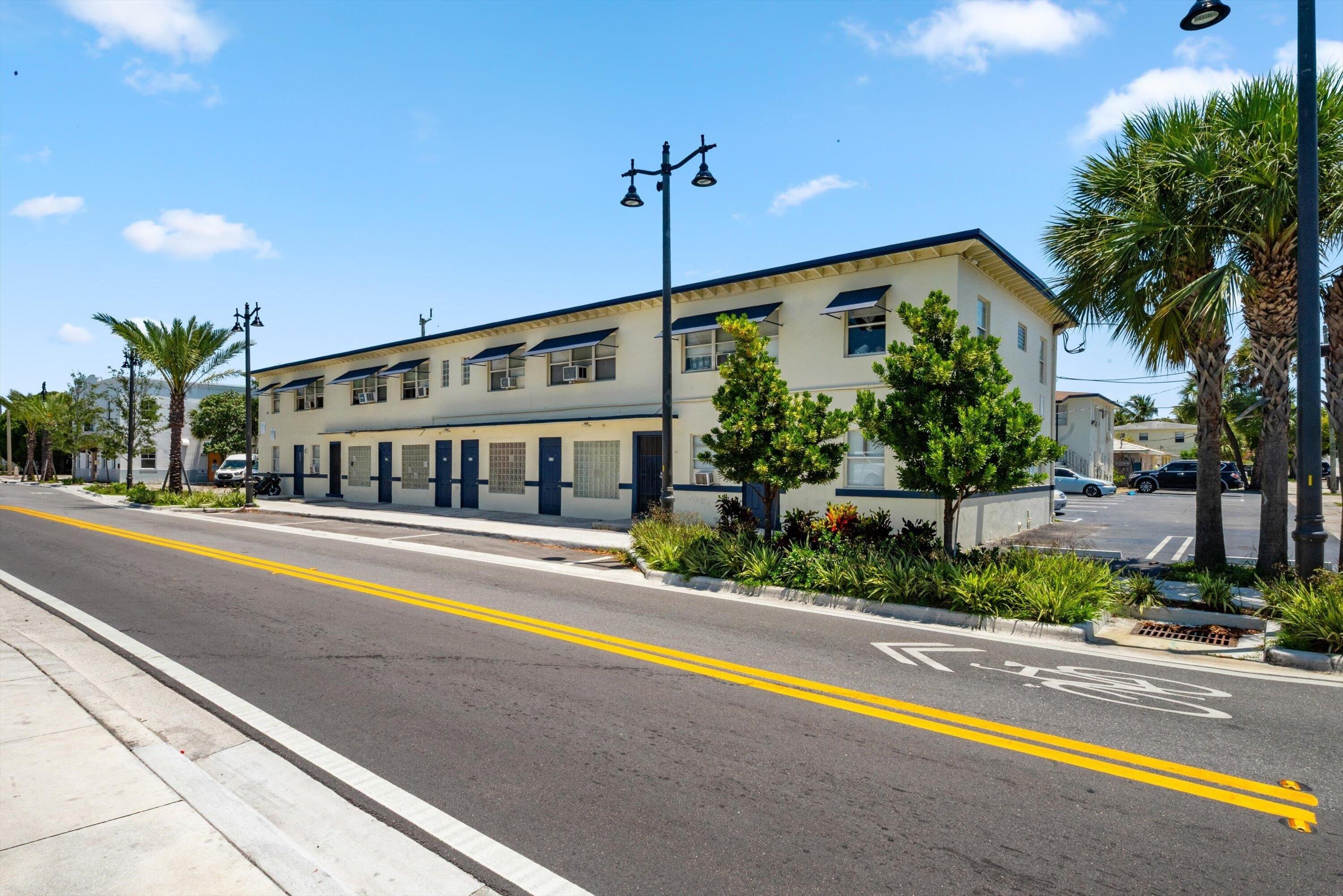 Property Image for 700 N Tamarind Avenue 1-12